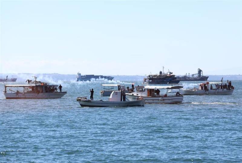 «Στέρεψε» η αγορά, κλείνουν τα ιχθυοπωλεία: Συνάντηση αλιέων με την κυβέρνηση με «τελεσίγραφο» για μπλόκα στα λιμάνια