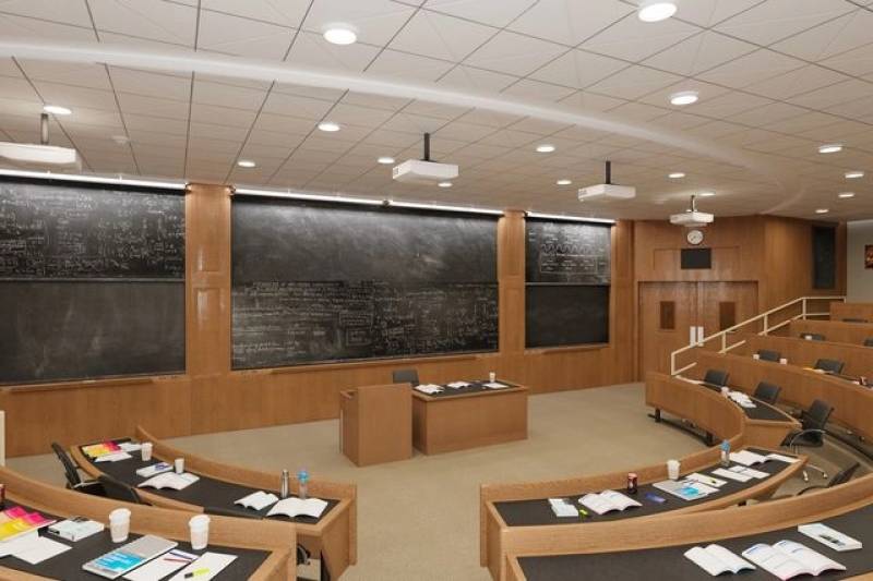 Ιδιωτικά Πανεπιστήμια: “Κόπηκαν” οριστικά δύο από τις τρεις νομικές σχολές