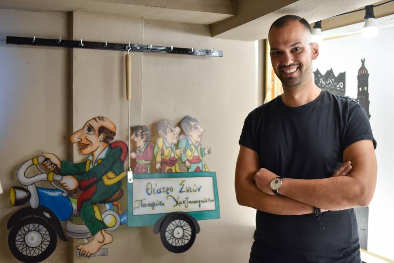 Ο Καραγκιόζης… για λίγες ακόμα παραστάσεις στο Στέκι του στον Κορυδαλλό!