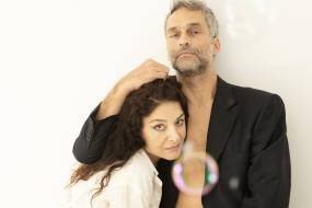 Ανακοίνωση Περιοδείας | Μάιος 2026 | "Έργο Δύο Προσώπων" - Τενεσί Ουίλιαμς | Σκηνοθεσία: Νάνα Παπαδάκη