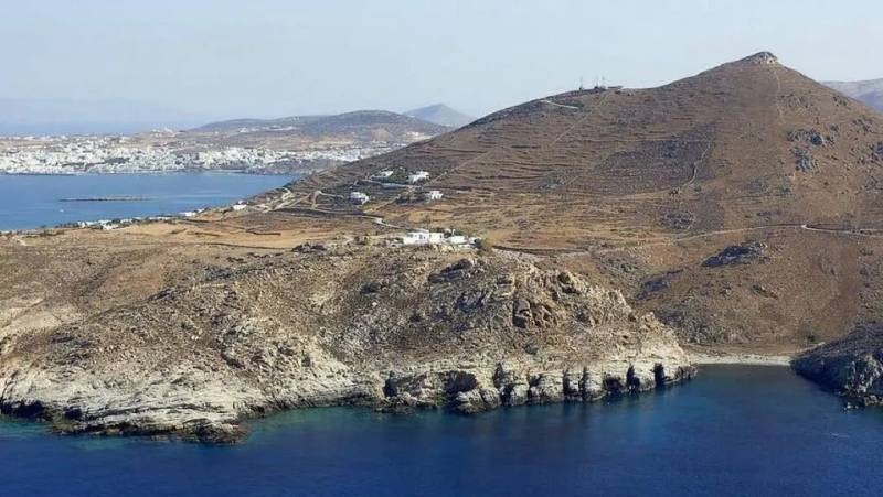 Δρομολογούν εν κρυπτώ ξενοδοχείο-γίγαντα στην Πάρο