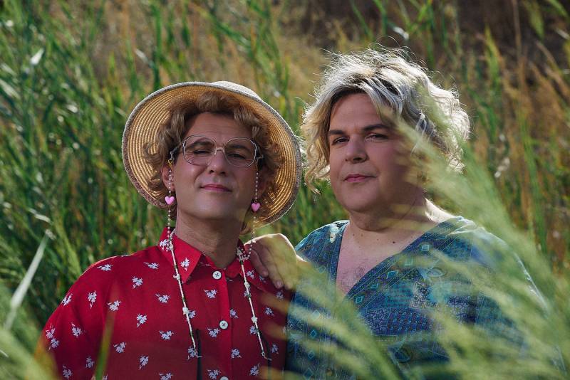 ΑΙ ΓΥΜΝΙΣΤΑΙ του ΓΙΩΡΓΟΥ ΣΙΜΩΝΑ ΣΤΟ RABBITHOLE