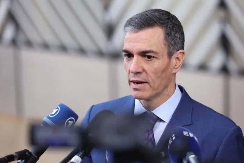 Σε τεντωμένο σκοινί η κυβέρνηση Σάντσεθ μετά την έφοδο στα γραφεία του κόμματος