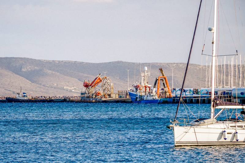 Λαύριο: Ισραηλινός όμιλος πολεμικής βιομηχανίας διεκδικεί το λιμάνι