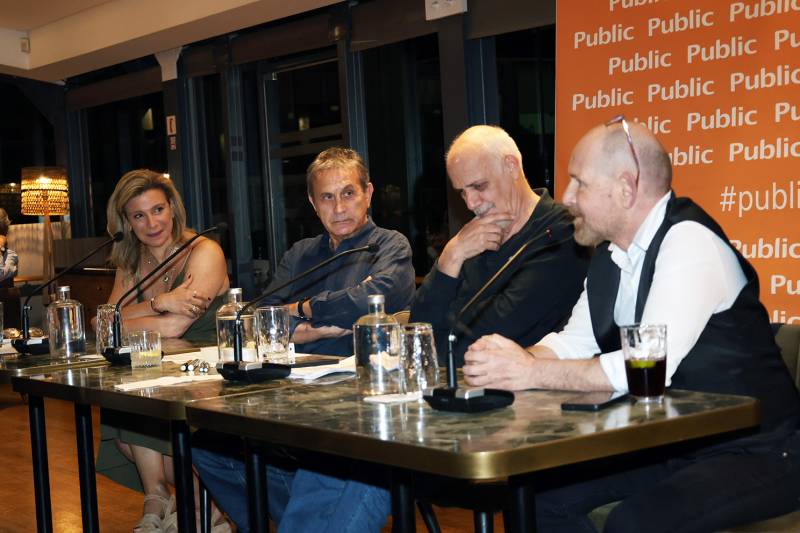 Γιώργος Νταλάρας &amp; Γιώργος Κιμούλης συναντήθηκαν με το κοινό με αφορμή την κυκλοφορία του συλλεκτικού βινυλίου του έργου «ΟΙΔΙΠΟΥΣ ΤΥΡΑΝΝΟΣ»