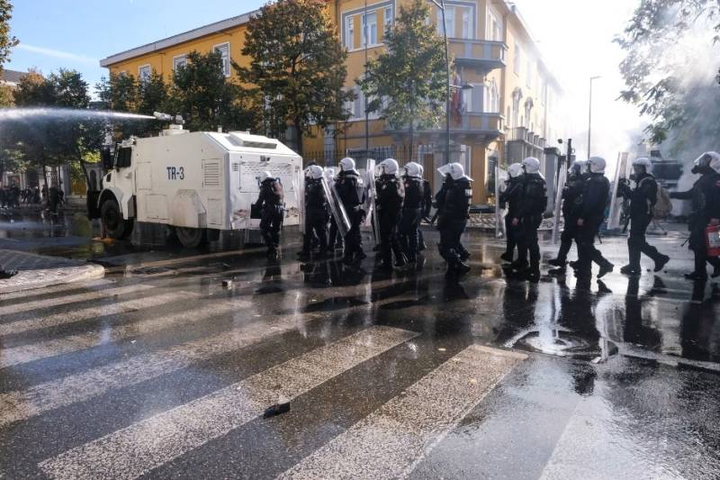 Αλβανία: Ούτε βήμα πίσω οι φοιτητές – Νομικό πακέτο κατά των διαδηλωτών φτιάχνει ο Ράμα