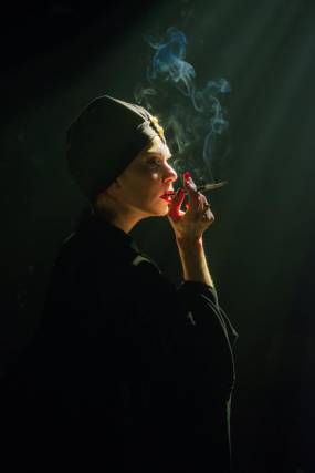 &quot; Ο Ουρανός κατακόκκινος, ο δικός μου χειμώνας&quot; στο θέατρο Μικρός Κεραμεικός