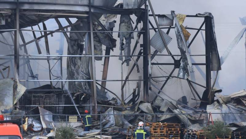 Πανελλαδική απεργία στον κλάδο τροφίμων μετά την τραγωδία στη «Βιολάντα»