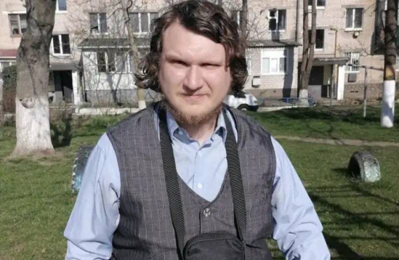 Ουκρανία: 15 χρόνια κάθειρξη σε 27χρονο μαρξιστή για αντιπολεμική δράση – «Εσχάτη προδοσία» η κριτική του στην κυβέρνηση