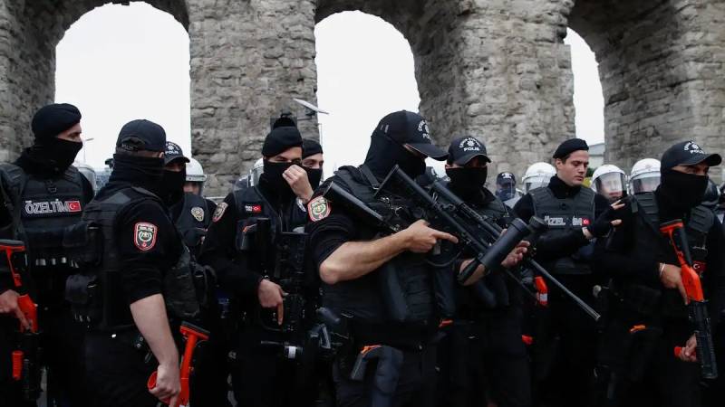 Τουρκία: 158 στρατιωτικοί συνελήφθησαν ως ύποπτοι για διασυνδέσεις με το δίκτυο Γκιουλέν