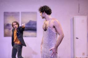 &quot;Ποιος σκότωσε τον πατέρα μου&quot; του Edouard Louis | Από τις 15 Νοεμβρίου στο ΠΛΥΦΑ