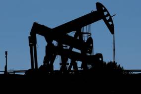 Στα 108 δολάρια το βαρέλι εκτοξεύτηκε το πετρέλαιο - Το Ιράν απειλεί ότι ενεργειακοί στόχοι «θα γίνουν στάχτη»