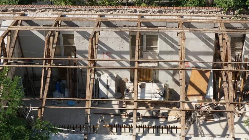 Αυθαιρεσίες σε ιστορικό κτίριο του ΕΜΠ με τη σφραγίδα του πρύτανη