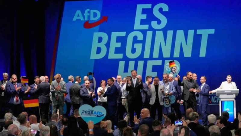 Μαζικές απελάσεις και ξεχωριστά σχολεία για πρόσφυγες: Η νέα Γερμανία που οραματίζεται η ακροδεξιά AfD