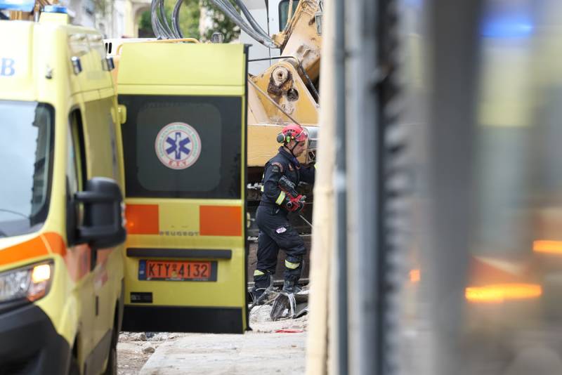 Τραγωδία στην Πλάκα: Εντοπίστηκαν και οι δύο τελευταίες σοροί, συνολικά έξι οι νεκροί από την κατάρρευση του κτιρίου