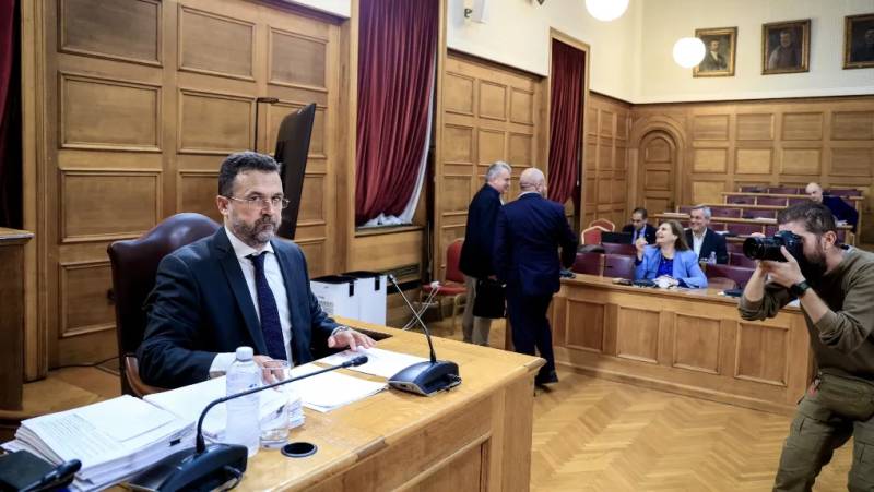 Ο Στρατάκος παραδέχτηκε τα πάντα σχετικά με τον Φραπέ