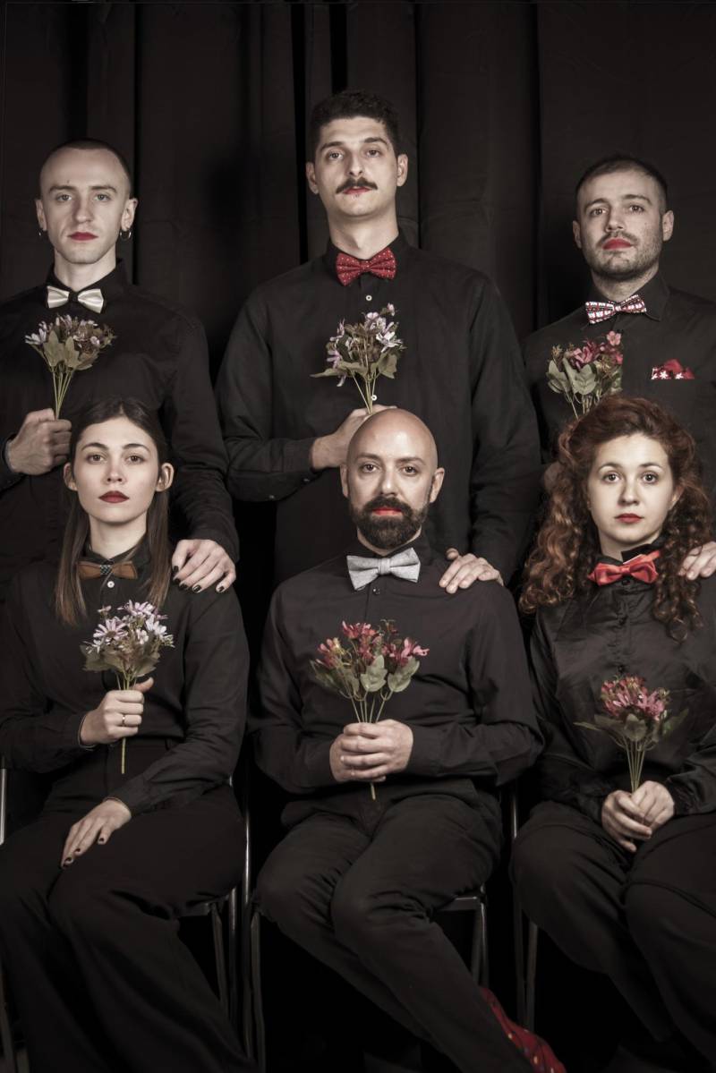 "TA ΖΕΥΓΑΡΩΜΑΤΑ" ΠΑΡΑΤΑΣΗ ΠΑΡΑΣΤΑΣΕΩΝ ΛΟΓΩ ΕΠΙΤΥΧΙΑΣ ΕΩΣ ΤΙΣ 29 ΔΕΚΕΜΒΡΙΟΥ