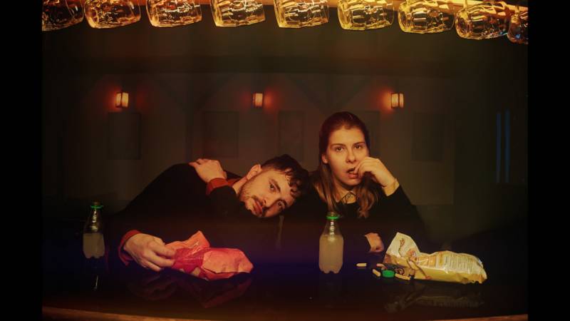 ΚΟΥΡΕΛΙ του DENNIS KELLY | Σκηνοθεσία ΣΥΜΕΩΝ ΚΩΣΤΑΚΟΓΛΟΥ | Από Τετάρτη 8 Απριλίου | Θέατρο Χώρος