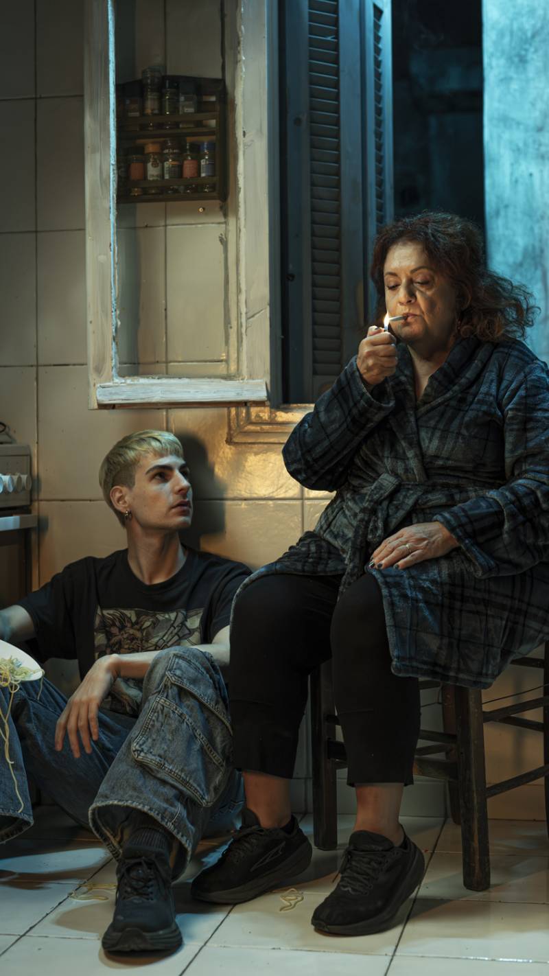 «Αγώνες και μεταμορφώσεις μιας γυναίκας» σε σκηνοθεσία Αλέξανδρου Σωτηρίου || Με τους Ελένη Κοκκίδου και Κωνσταντίνο Γεωργόπουλο || Στο Θέατρο Τζένη Καρέζη