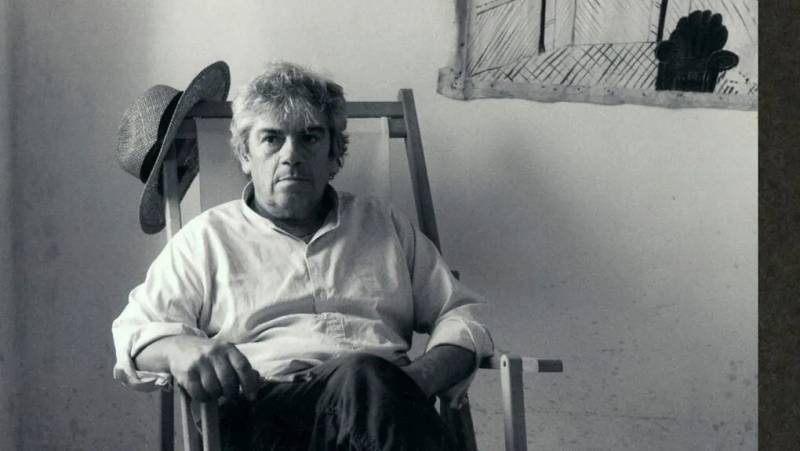 Ο εικαστικός και διανοητής που απέφευγε τις κραυγές