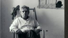 Ο εικαστικός και διανοητής που απέφευγε τις κραυγές