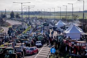 Αποκλεισμό 48 ωρών στα Τέμπη αποφάσισε το μπλόκο της Νίκαιας – «Βροχή» οι αποφάσεις των μπλόκων