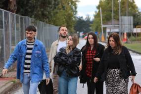 Τέμπη: Συγκλονίζουν οι μαρτυρίες των επιζώντων – «Την ώρα της σύγκρουσης κοιταζόμασταν με την Ελπίδα»