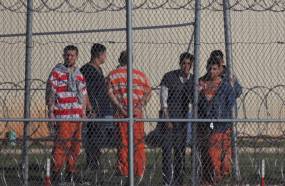 ΗΠΑ: Υπερδιπλασιάστηκαν οι θάνατοι μεταναστών σε κέντρα κράτησης της ICE – Σοβαρές καταγγελίες για ιατρική εγκατάλειψη