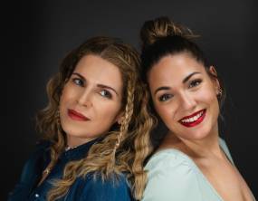 &#039;&#039;ΕΝΑ ΑΚΟΜΑ Σ&#039; ΑΓΑΠΩ&#039;&#039; ΑΠΟ ΤΗΝ ΚΕΛΛΥ ΒΟΥΔΟΥΡΗ (ΣΤΙΧΟΙ: Β. ΙΚΑΡΗ - ΜΟΥΣΙΚΗ: Β. ΙΚΑΡΗ / Θ. ΠΟΛΙΤΟΠΟΥΛΟΥ)