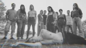 &quot;DNA&quot; του Dennis Kelly στο θέατρο Φούρνος