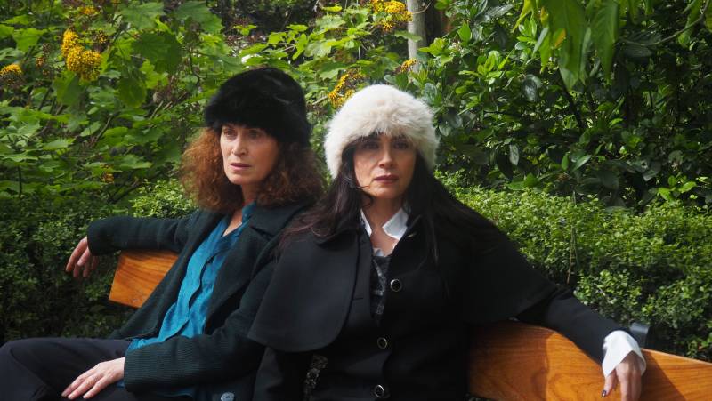 «Η ΠΟΛΙΟΡΚΙΑ ΤΟΥ ΛΕΝΙΝΓΚΡΑΝΤ» του Χ.Σ. Σινιστέρα σε σκηνοθεσία Ειρήνης Δράκου || Από Δευτέρα 23 Μαρτίου 2026