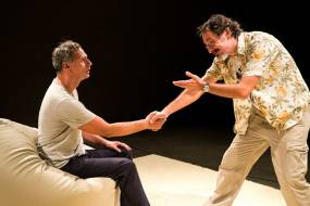 Metropolitan | "Να σου πω μια ιστορία" του Χόρχε Μπουκάι σε διασκευή-σκηνοθεσία Δημήτρη Πλειώνη