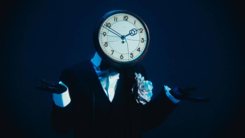 Η Ολίνα κυκλοφορεί το single «Deiktes» και ανακοινώνει το πρώτο album της