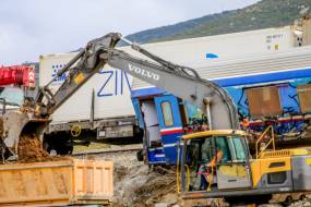 Τέμπη: Έκτακτος οικονομικός έλεγχος στην Περιφέρεια Θεσσαλίας για τους γερανούς του μπαζώματος