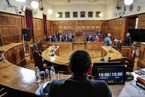 Εξεταστική: Tελειώνει με συνοπτικές διαδικασίες τις εργασίες της- «Όχι» της ΝΔ σε κλήση νέων μαρτύρων